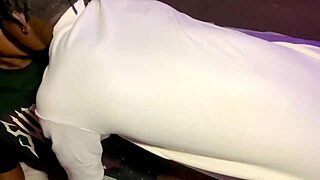 babe calls for hard dick now