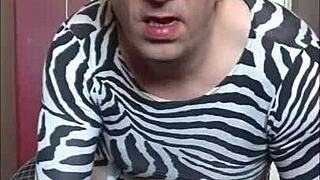 Crossdresser mark wright begs for piss in mouth
