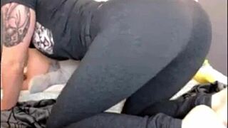Leggings Farts Video