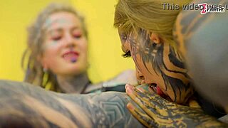 split tongue lesbians play with toys and anal