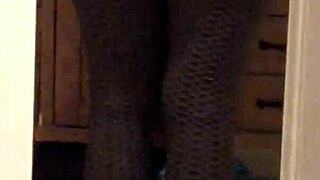 Wife shows off her ass in tight leggings at home