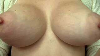 artemisia love bounces her big natural tits slowly