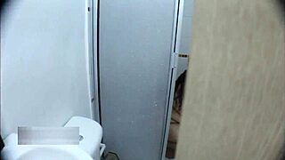 madrastra cachonda dando caliente oral parte uno
