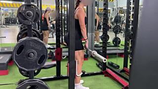fresh meat at my gym oh i have to fuck that bubble butt fit girl