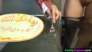 Step dad sets trap for stepdaughter fantasy