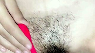 Sopir dan istri majikan selingkuh di gudang