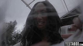 Curvy ebony spider woman devours neighbors big dick in threesome