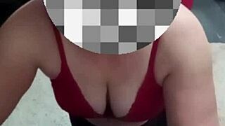 Tanned mature woman cheats with young guy in bed