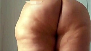 Thick milf shows off her curvy body