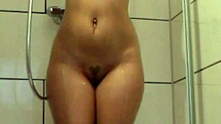 Shower babe shows off her body