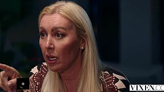  Girlfriends share cock in threesome