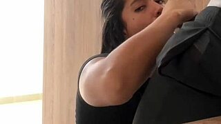 I love sucking bbc -amateur couple- nysdel
