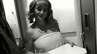 Naked milf meets delivery guy in shower