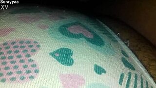 Bragas con estampado de corazoncito en video casero