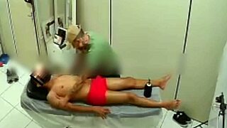 o pau do hétero dotado não amoleceu nem quando ficou só de cueca e acabou gozando várias vezes