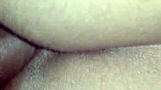 Mann, jeg sverger rød ridning får ham til å komme to ganger, jeg mener, kommer som gal på den fete ebony røva, bare bareback galskap!