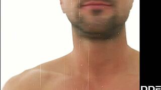 कॉक और कम वर्शिप लेस्बियन क्यूटीज लिंडा वीज़ली और जेनी मेन्सन के साथ