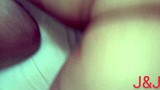 Stor røv kone giver den i thong