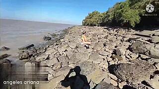 Trebuia să o fut pe curva asta să recuperez videoul de la malul râului