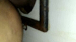 Jag ger min röv bareback med stor cum-avslutning, vet du?