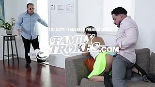 Teamskeets представляет нового фембота секс-робота