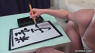 Japansk skjønnhet Renka Shimizu suger kuk og rir våt i u sensurert aksjon