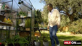 Milf Blonde Jenna Starr Teluk Besar Digerudi Kuat Di Luar