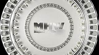 丰满熟女阿鲁拉詹森吸罗马梅杰斯大黑鸡巴前硬核跨种族猛干