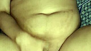 Alisha Bhabhi India Desi masturbasi panas basah dengan dildo