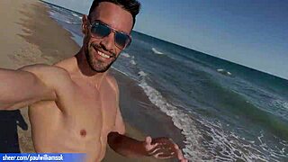 Hey dostum, bu İspanyol halk plajında çıplak soyunmamı izle