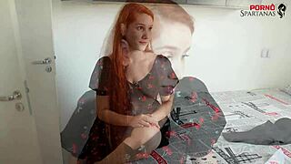 Goyang bontot Latina saya sambil kena hentam doggystyle