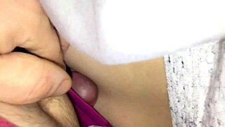 Amadora diz: Meu assjob de calcinha vai te fazer gozar forte! em compilação