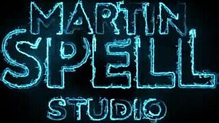 Hun valgte rødt lingeri og tilbød anal jomfrudom som den perfekte gave