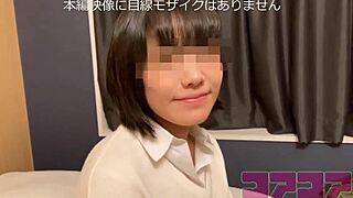 Cuki japán tini 18+ kidugja nyelvét nyers baszás közben