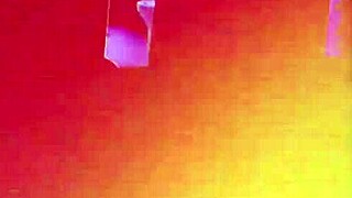 Žhavé kamarádky cucají a třou kundu až do vyvrcholení - teaser - collab Isabella