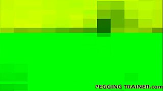 Aku nak latih dubur kau pakai strapon besar tegang ni