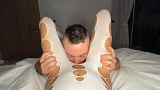 Knullade hans systers flickvän hårt.