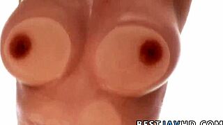 Amateur gekke Japanse solo actie met grote tieten