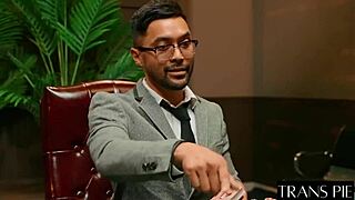 Ts Daisy Taylor super seksikäs shemale iso kyrpä