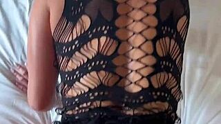 मैंने वेनेजुएलन महिला के होटल रूम में सेक्स किया