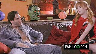 Padrasto tarado fode enteada ruiva Madi Collins no Halloween hardcore.