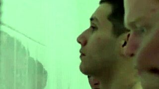 Сладости для войска - солдаты тренируются в интенсивном гей-сексе для любых вызовов