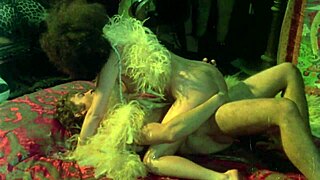 रेट्रो 1970s एडल्ट फिल्म ट्रेलर्स एचडी में