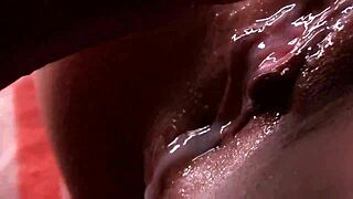 Tvoj novi fetiš čaka z intenzivno najstniško akcijo